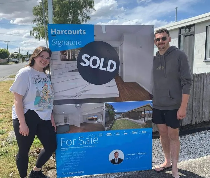 Emily and Andrew - first home buyers helped by Homli