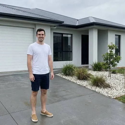 Photo of Homli client at their new front door